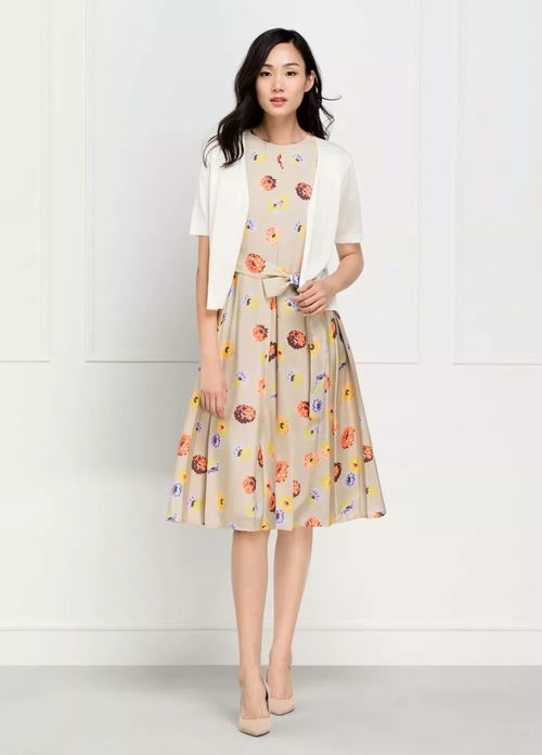 鄂爾多斯1980丨有一種衣服，自己穿得舒服，別人看得悅目